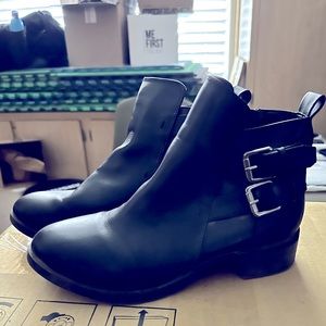 Women’s Boots